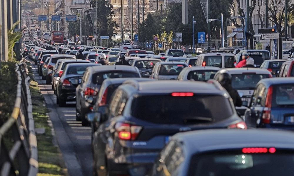 Αυξημένη η κίνηση στα διόδια με τις επιστροφές των εκδρομέων